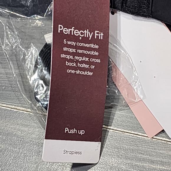 Calvin Klein Naked Glamour Strapless Push-Up Bra 34D QF5677 Black - Picture 11 of 14